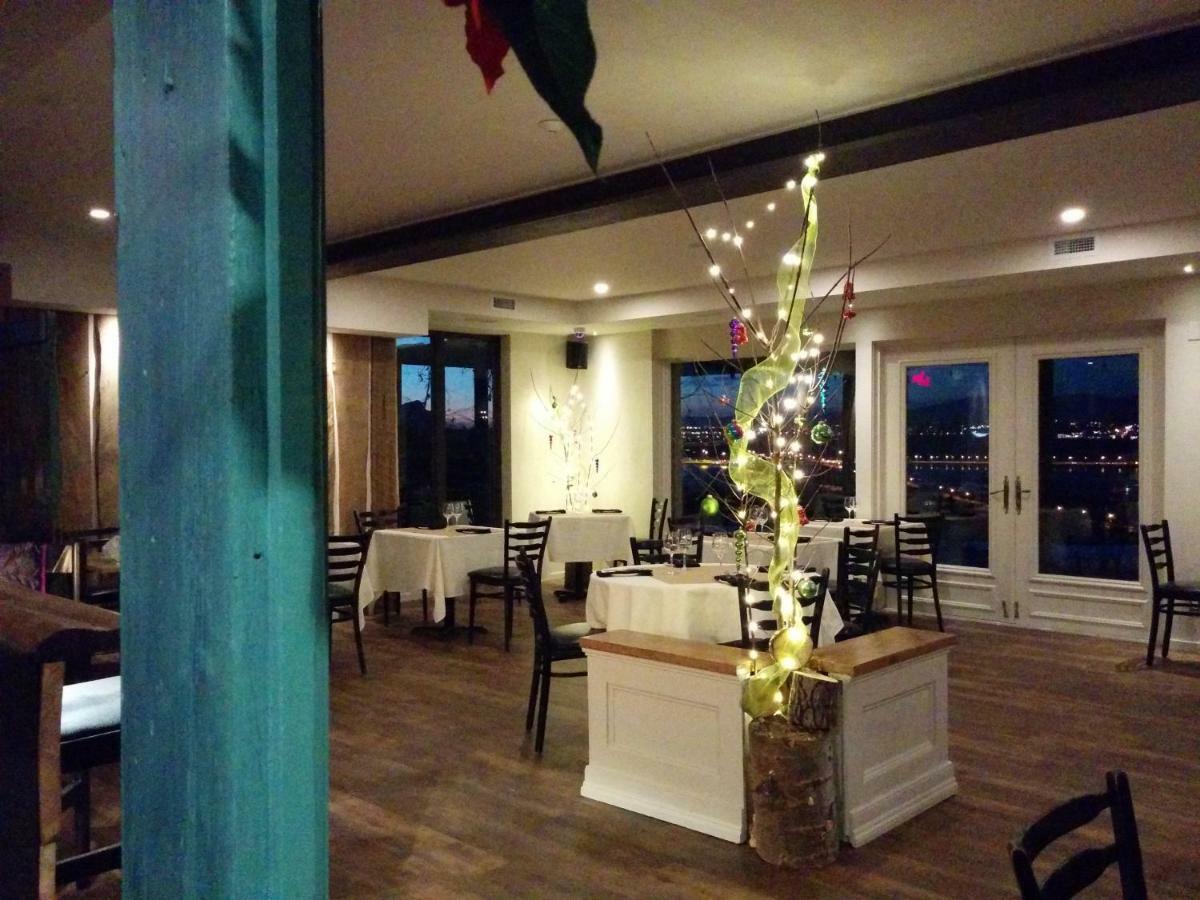 Les Ancêtres Auberge&Restaurant St-Pierre-de-l'Île-d'Orléans Exterior foto